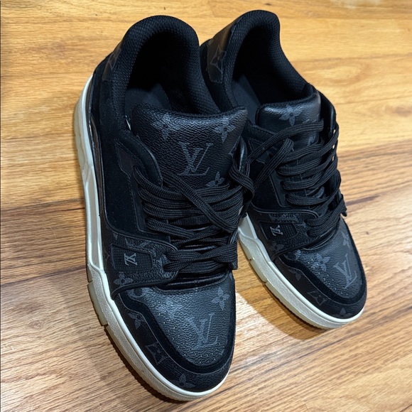 Louis Vuitton Monogram Black Sneakers - Picture 1 of 10